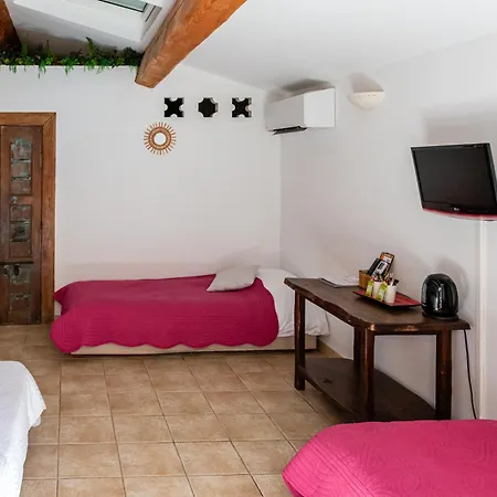 Domaine De Blancardy Hotel