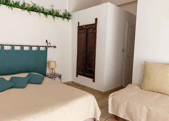 Domaine De Blancardy Hotel